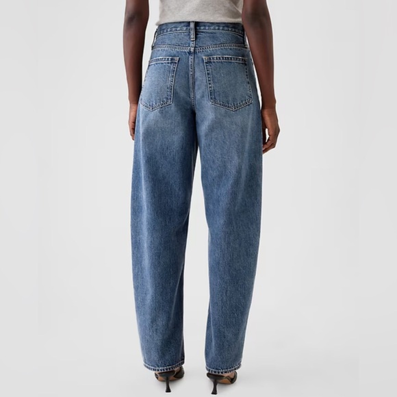 GAP Medium Blue Barrel Jeans - Size 27 - Excellent Condition - Picture 2 of 5